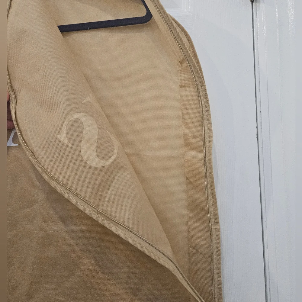 Sharis garment bag/suit carrier